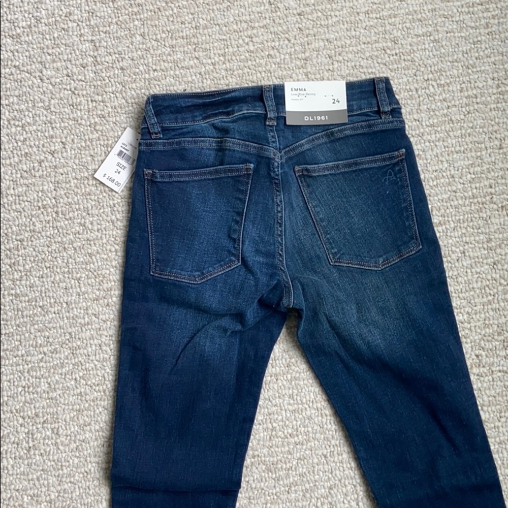 DL1961 Emma Low Rise Skinny - Picture 3 of 3